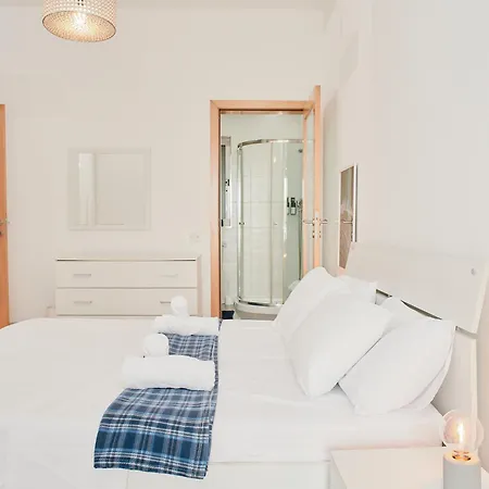 Le Julien By Shmoo *